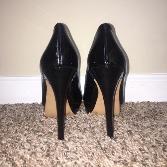 Black Vince Camuto High Heels - Picture 2 of 5